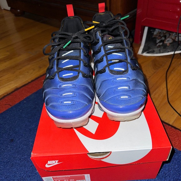Nike Vapormax Plus Live Together Play Together men’s size 11 - Picture 2 of 4